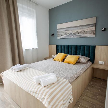 Cozy Studio Apartment In Osijek - Self Check In Eksteriør bilde