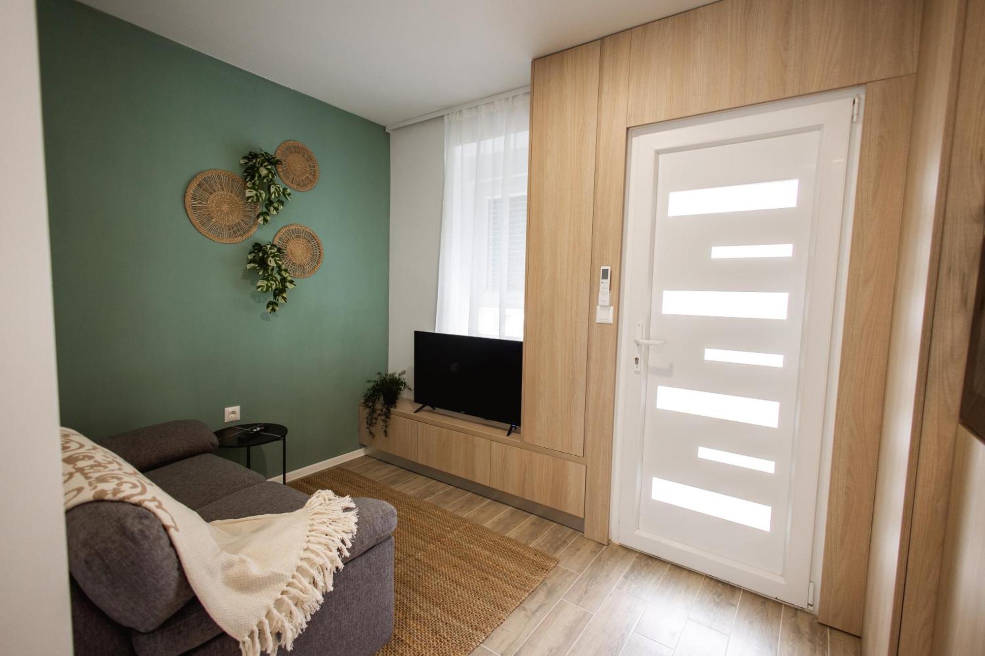 Cozy Studio Apartment In Osijek - Self Check In Eksteriør bilde
