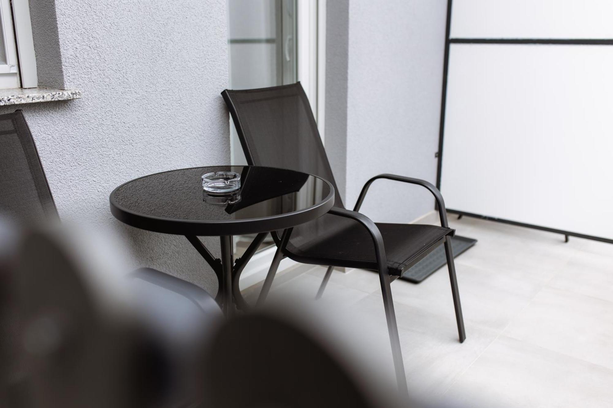 Cozy Studio Apartment In Osijek - Self Check In Eksteriør bilde